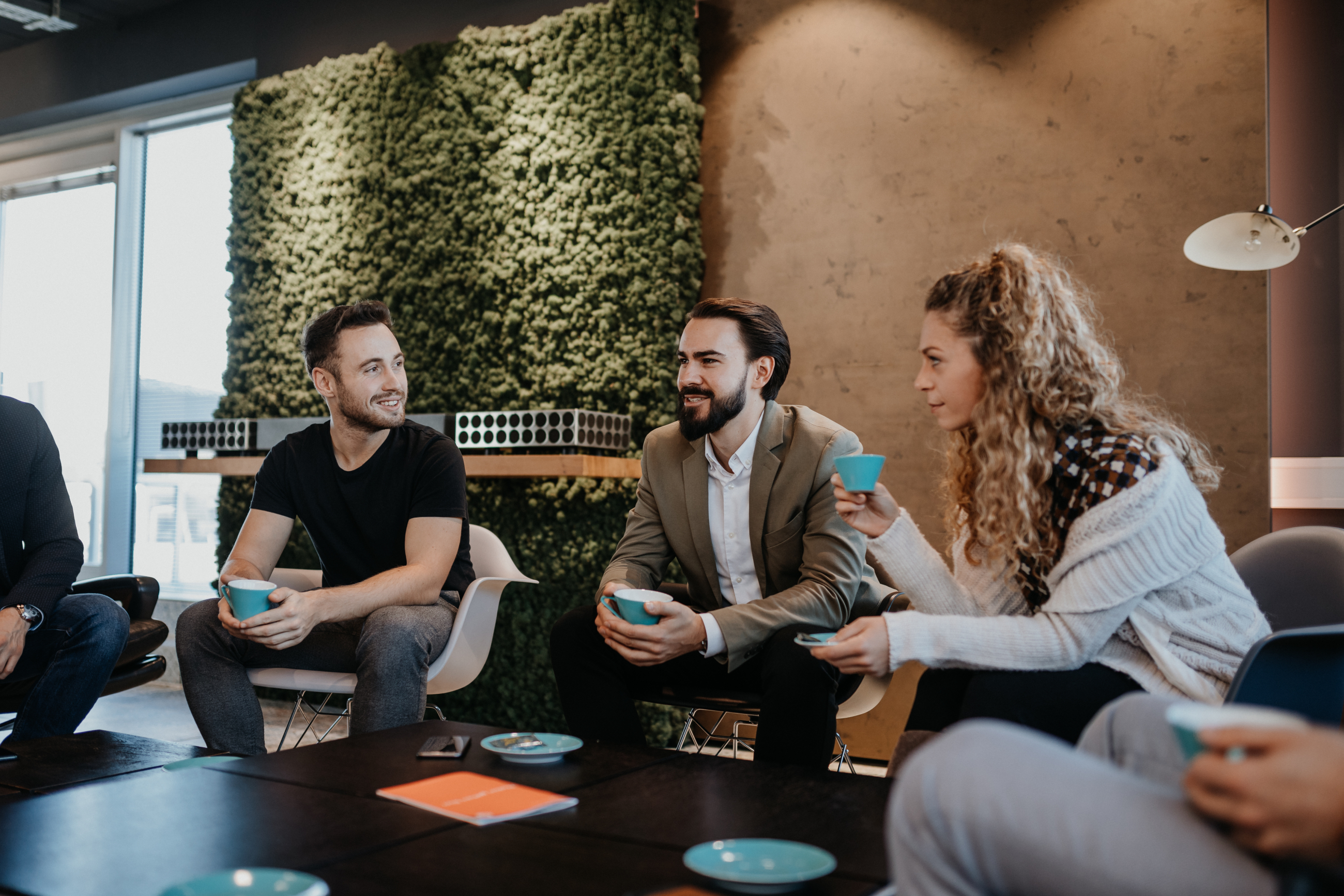 epunkt Büro - Working Cafe - Unterhaltung Kollegen