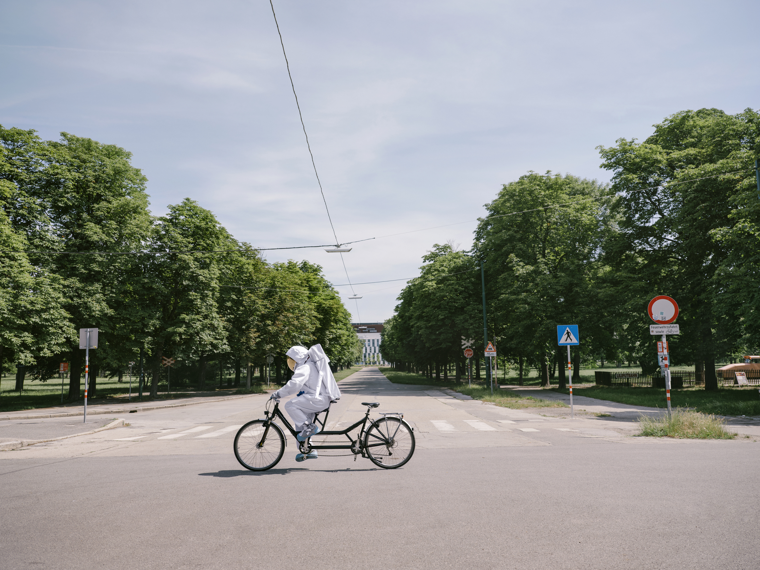 Astronaut mit  Tandem